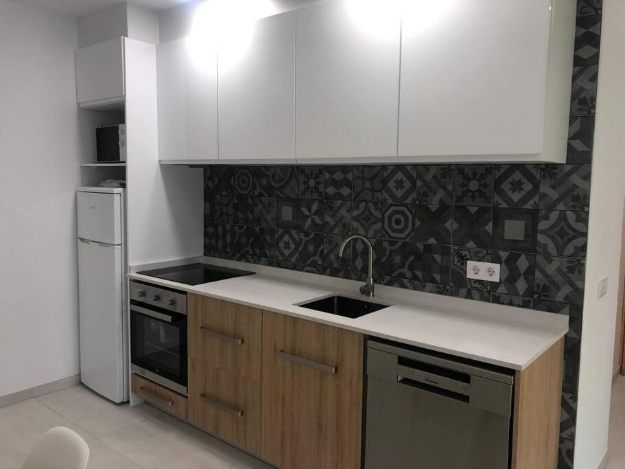 Acogedor Apartamento A 100 Mtr De La Playa, 1 Dormitorio Y Salon Con Sofa Cama Oropesa del Mar Dış mekan fotoğraf